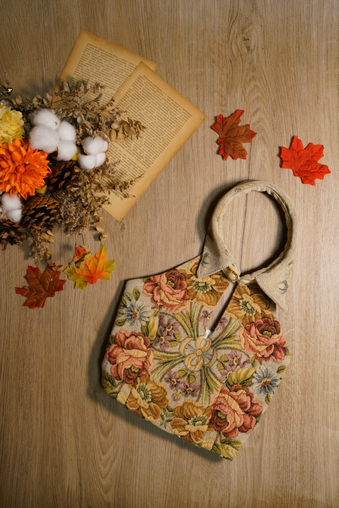 【islet homemade 1.0】Floral abric vest*Reverse collar style