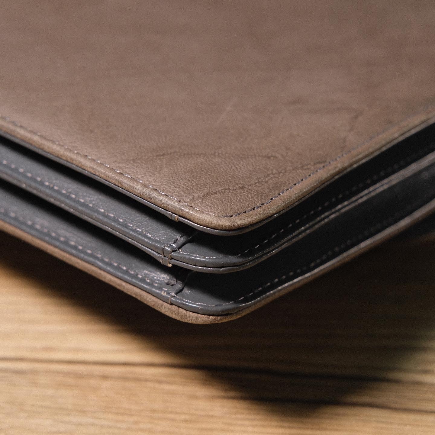 Italian brand // Lancetti elephant gray