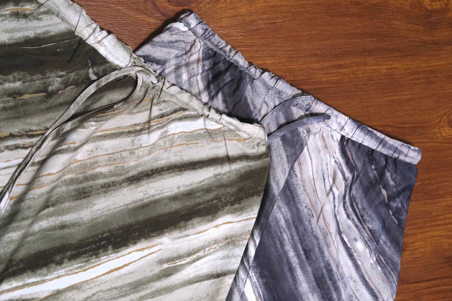 Marble pattern long skirt