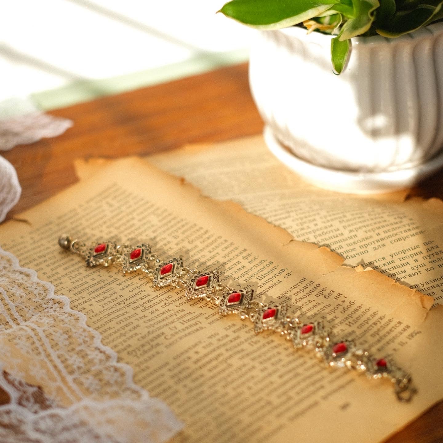 60~70s ruby ​​bracelet