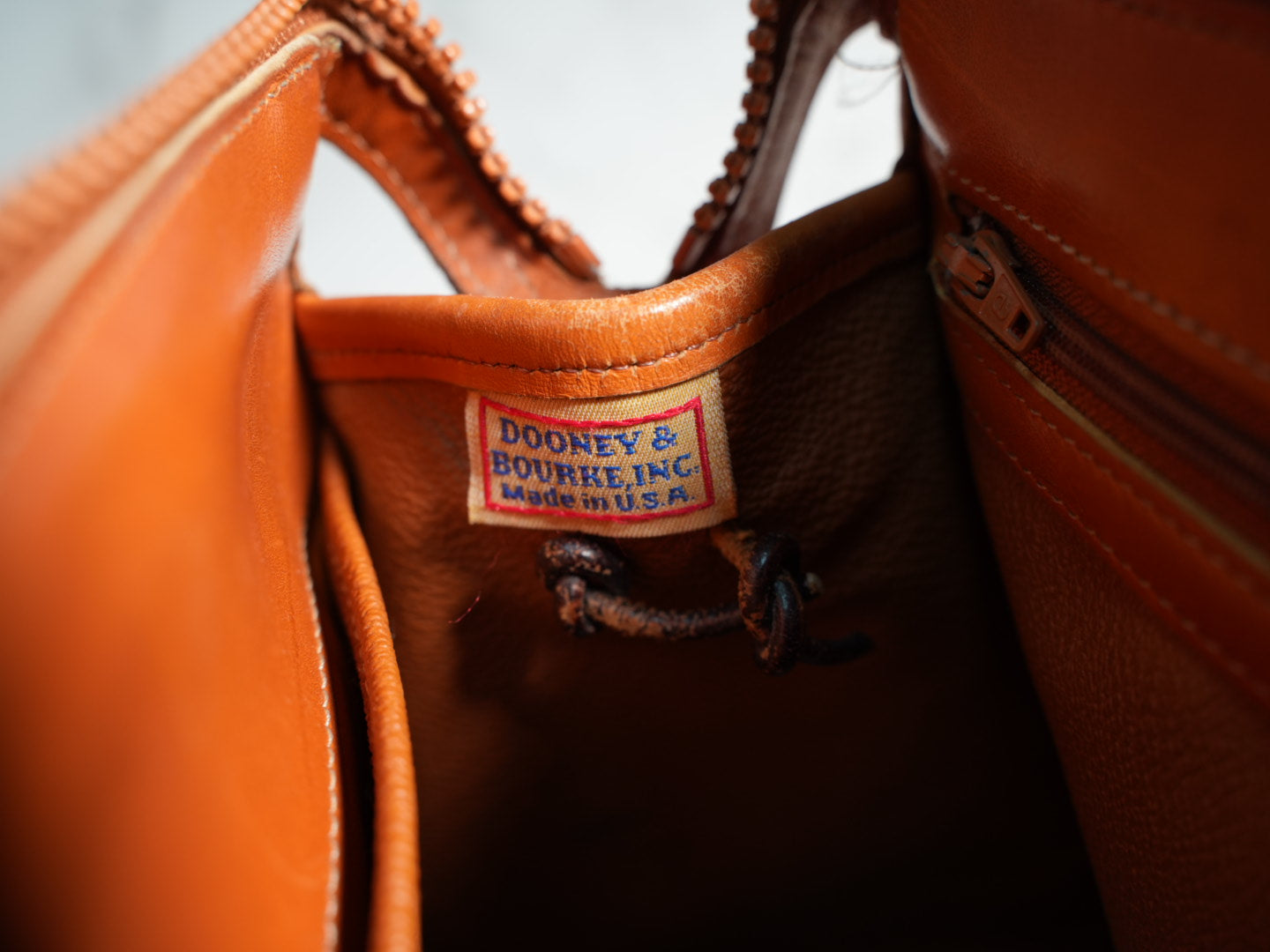 Old American brand // Dooney & Bourke 2way bag