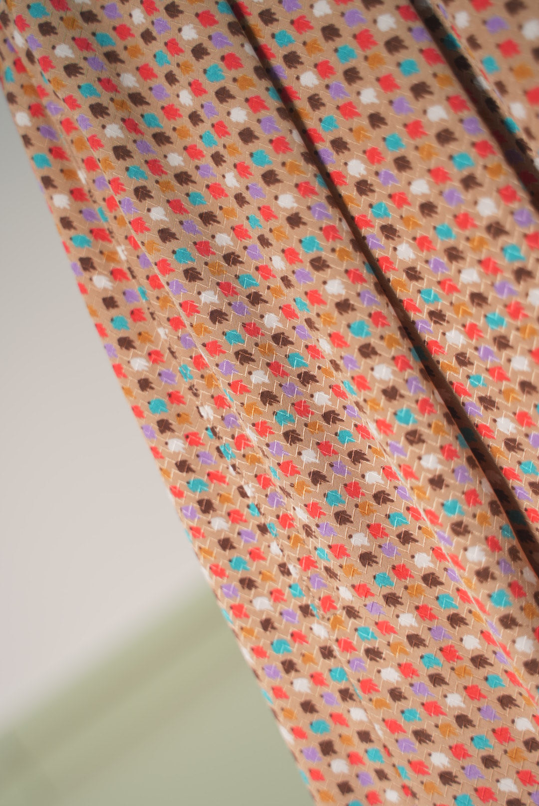 Colorful dotted mid-waist skirt + beige short-sleeved chiffon shirt