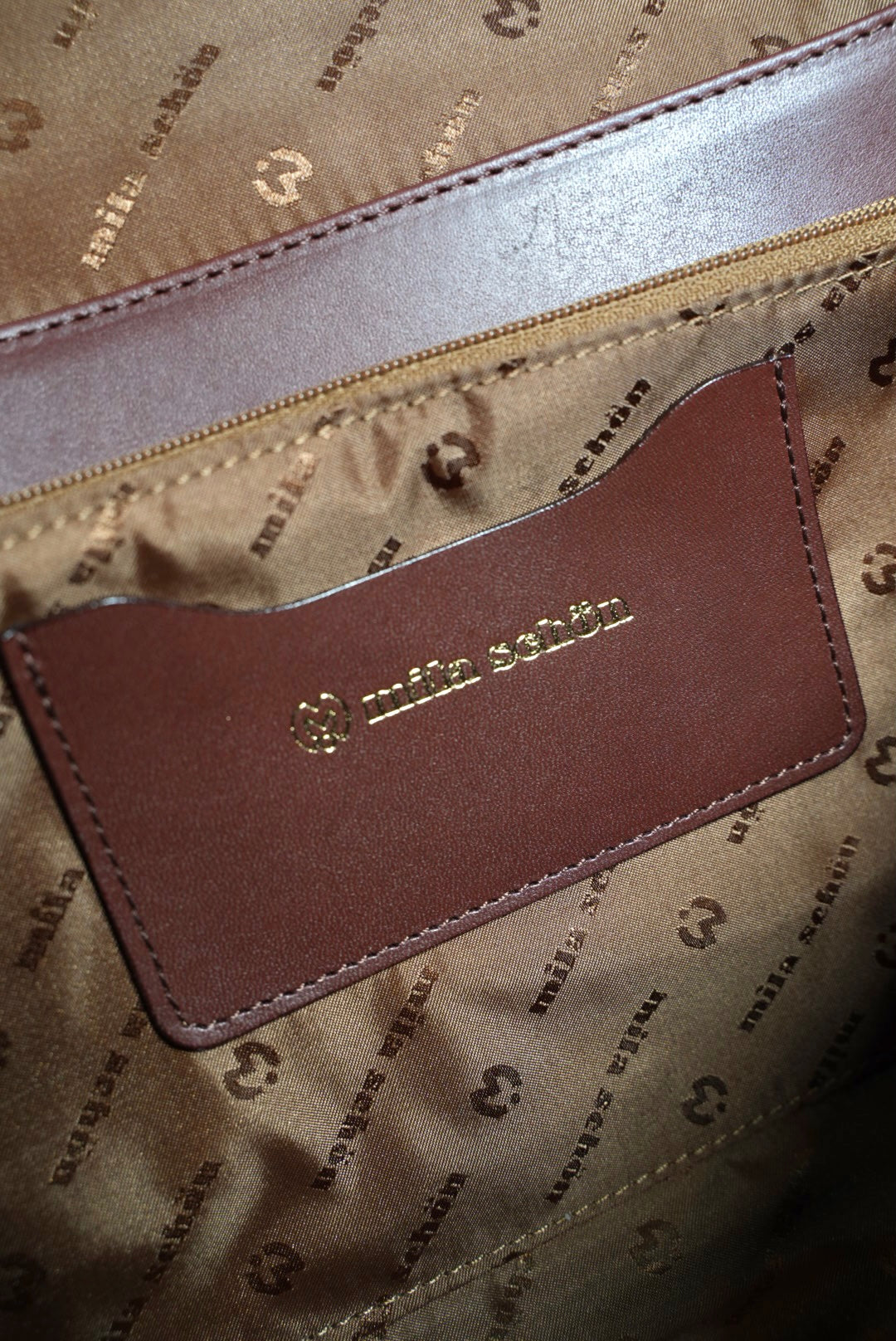 Italian Brand // Mila Schon (Reddish-Brown Handbag)